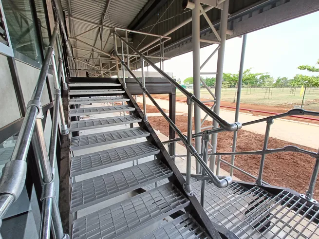 Kee Klamp® Safety Railing System | Industrial Safety Solution for Top ...