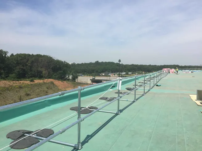 Free Standing Rooftop Guardrail