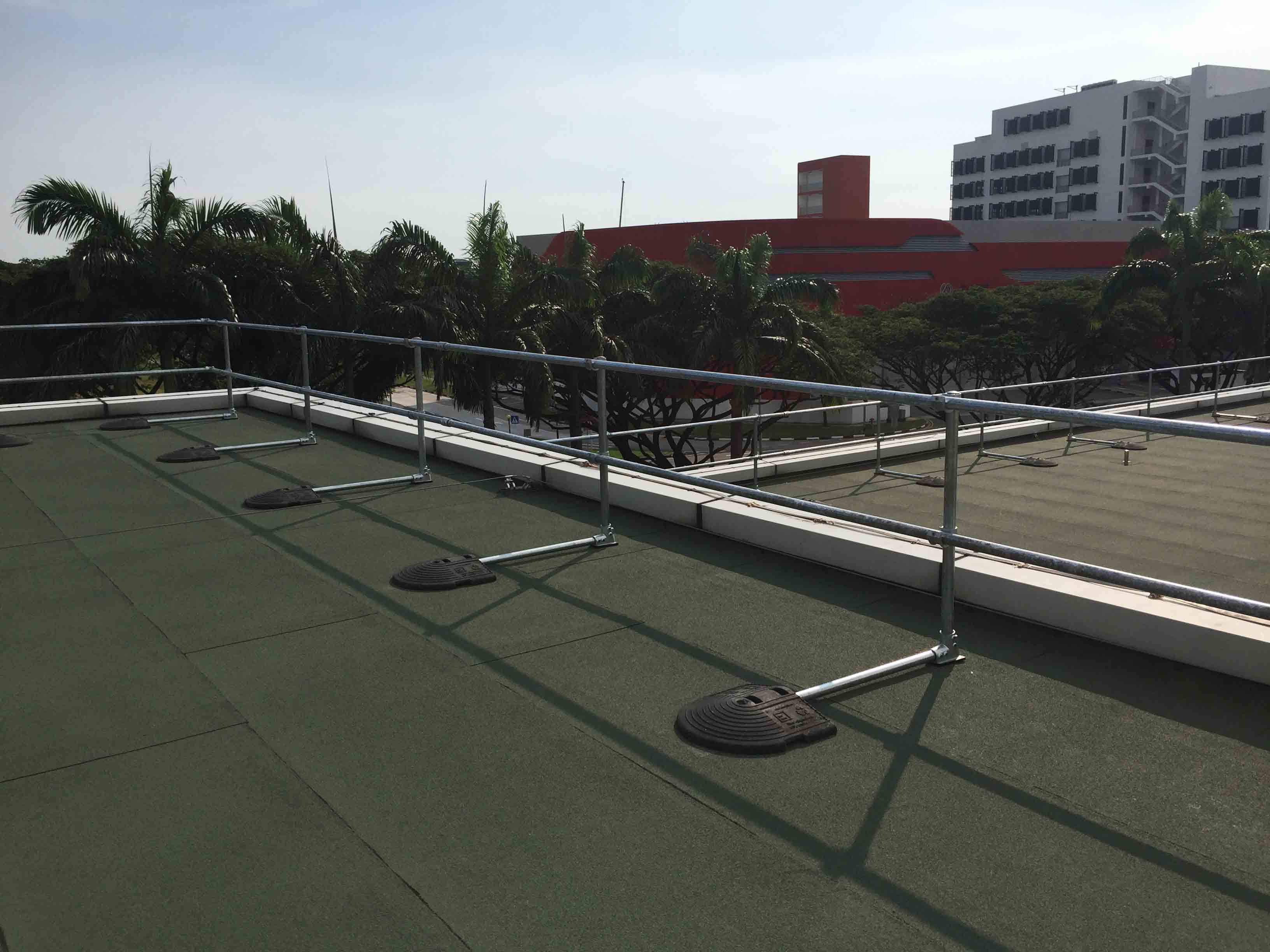 Roof Guardrails SG