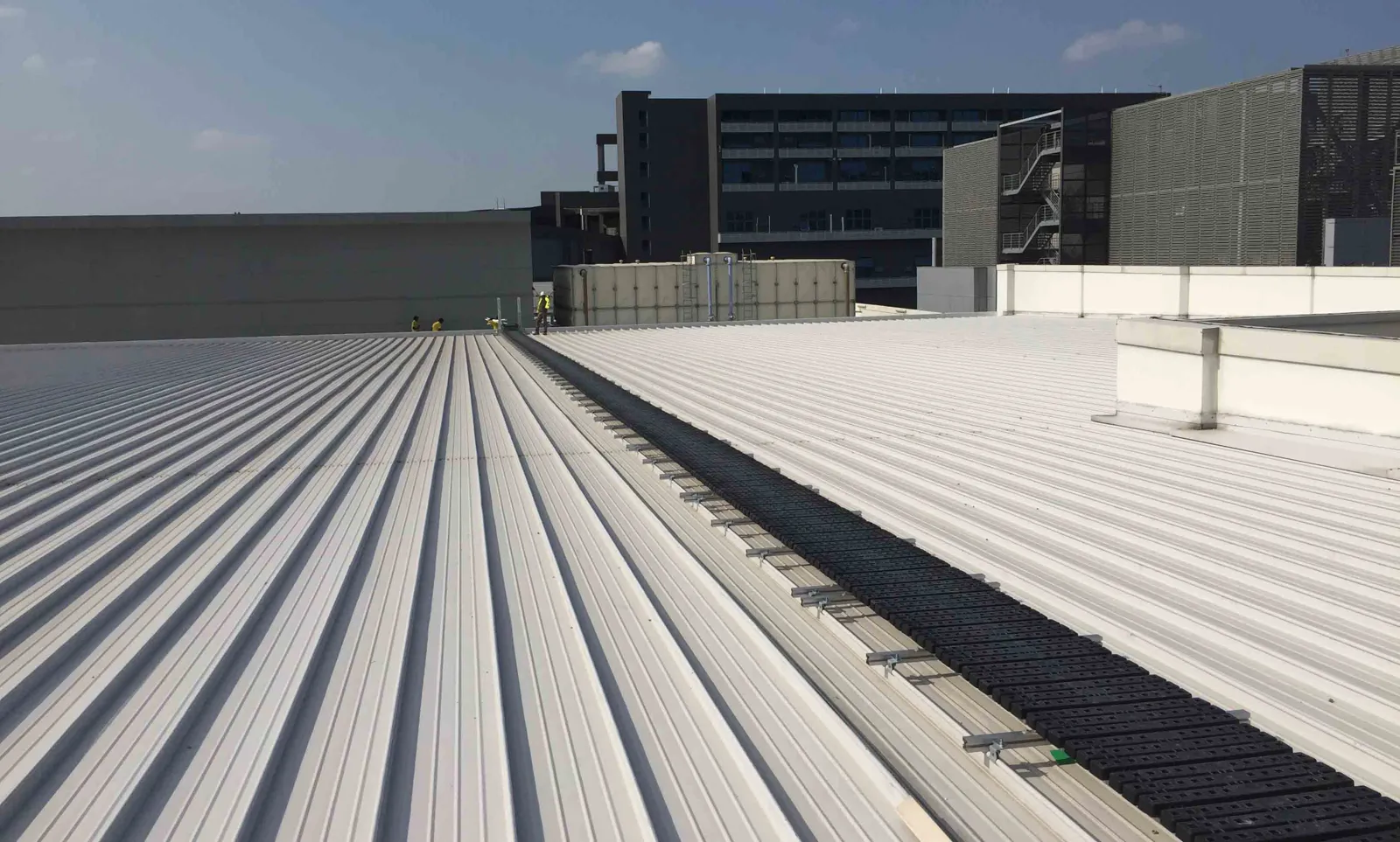 Cee Rooftop Fall Protection Systems Provide Safe Access To A Standing Seam Roof ...