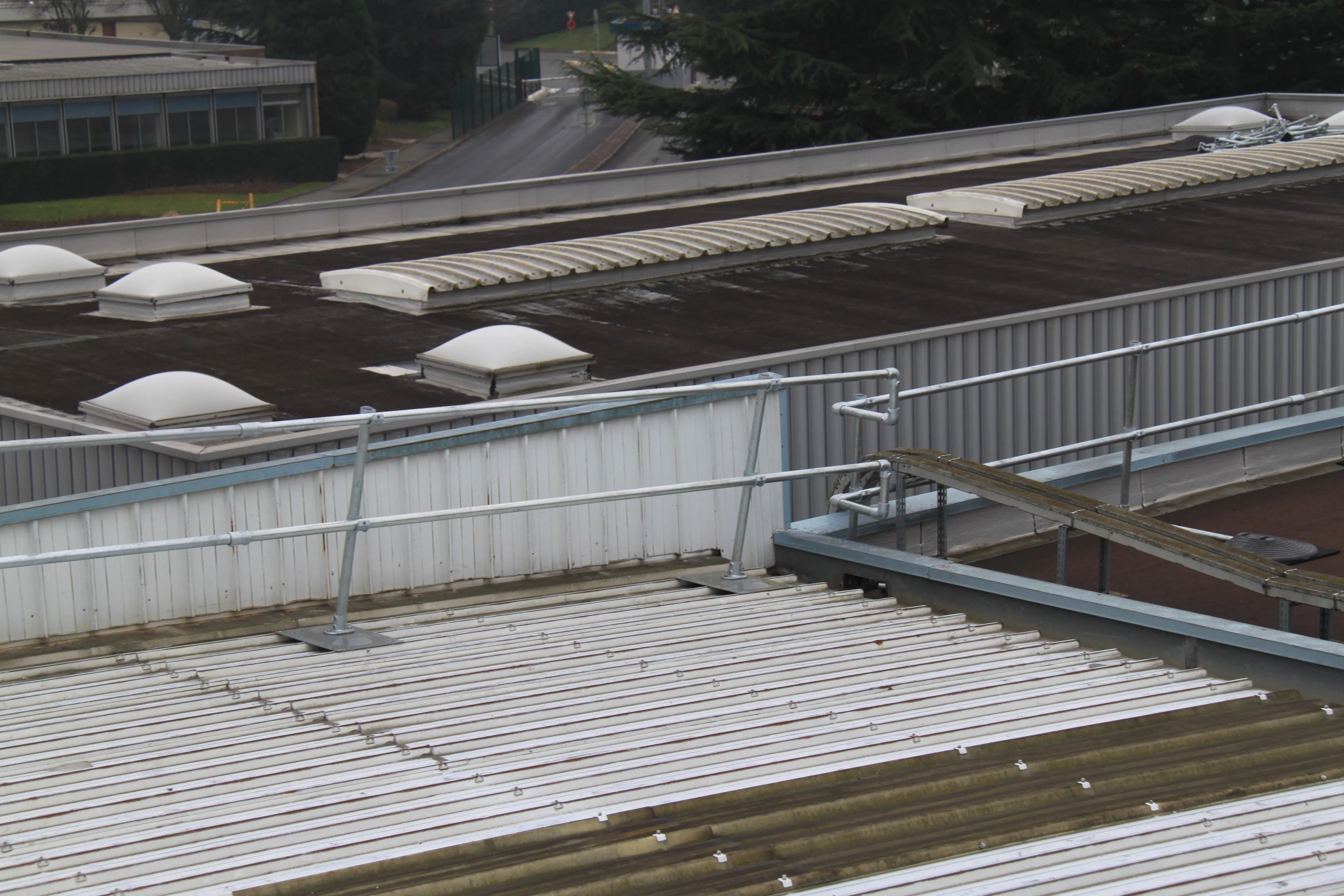 Guardrails for Metal Roof