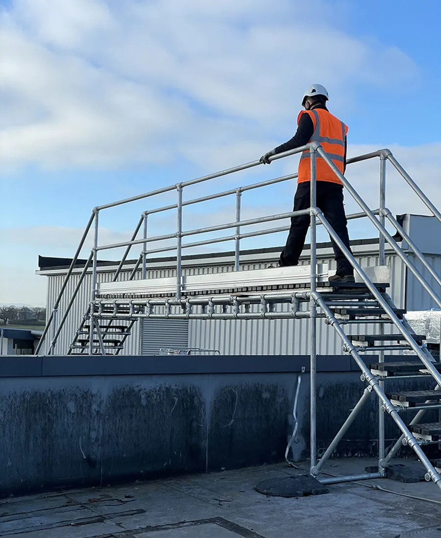 Kee Crossover Kee Step® Rooftop Crossovers | Safe Roof Access Solutions in APAC - Kee ...