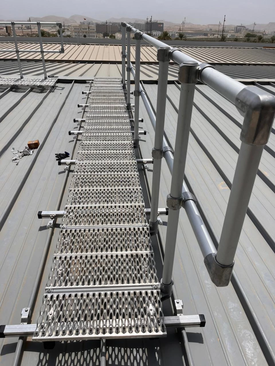 Kee Walk with Handrails