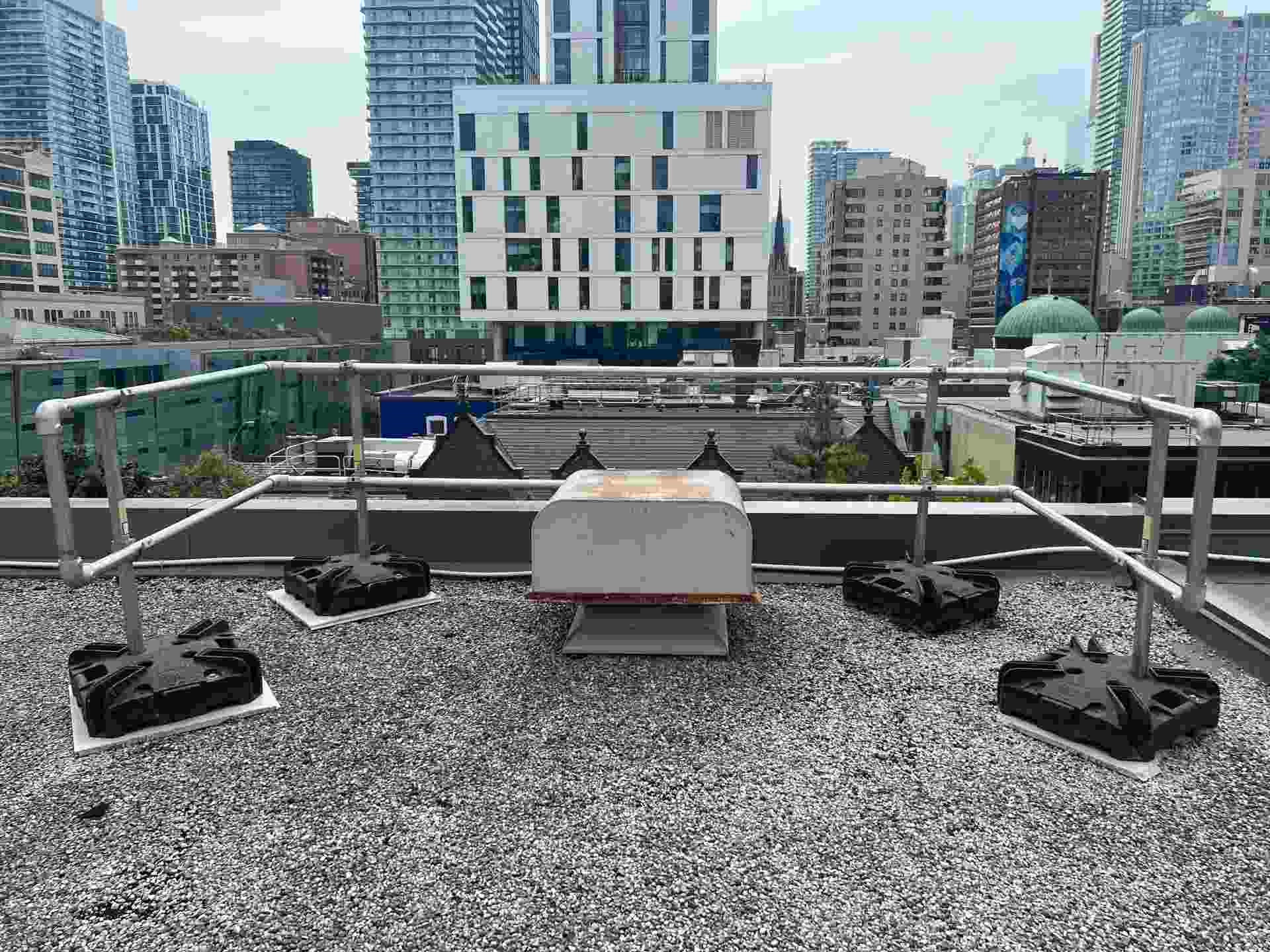 Kee Guard Railings for roof with limited space